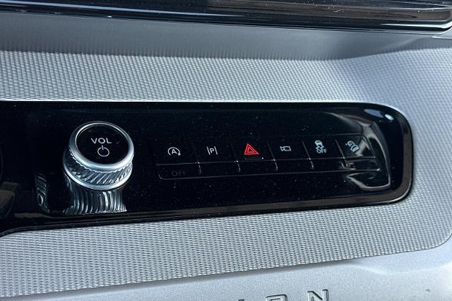2025 Ford Expedition Active MAX