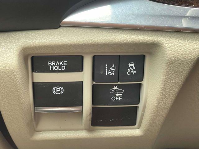 2018 Acura MDX w/Technology Package & AcuraWatch Plus Pkg