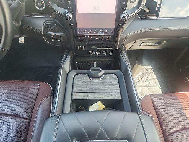 2025 Ram 3500 Limited Crew Cab 4x4 6'4" Box