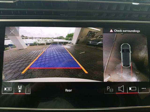 2023 Audi Q8 Prestige 55 TFSI quattro Tiptronic