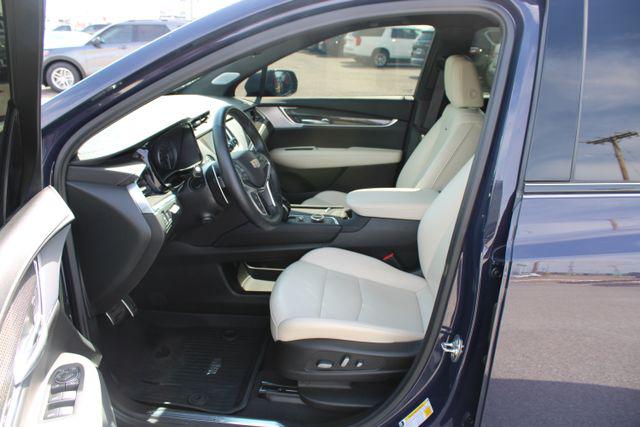 2025 Cadillac XT5 AWD Sport