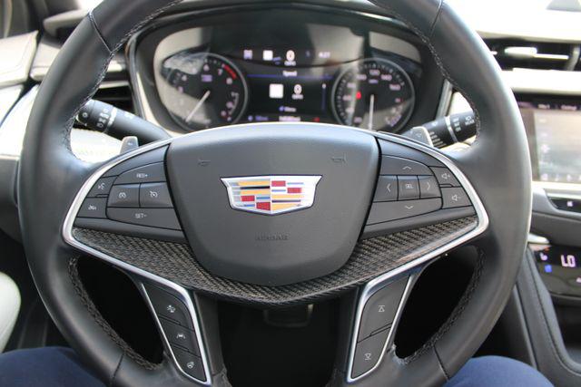 2025 Cadillac XT5 AWD Sport