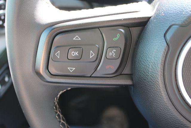 2025 Jeep Wrangler 4-Door Summit 4x4