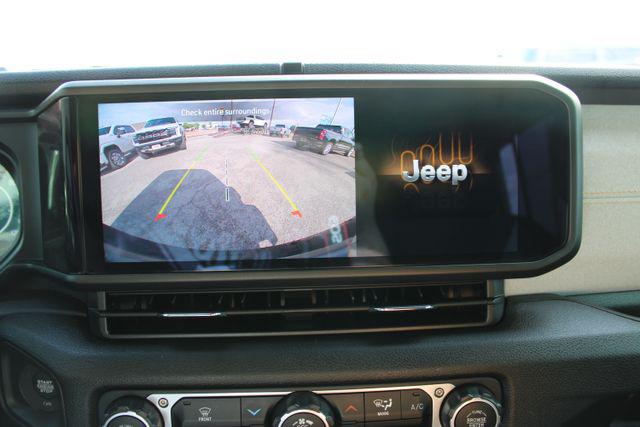 2025 Jeep Wrangler 4-Door Summit 4x4