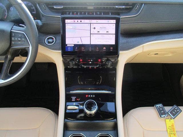 2025 Jeep Grand Cherokee L Limited 4x4