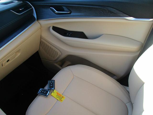 2025 Jeep Grand Cherokee L Limited 4x4