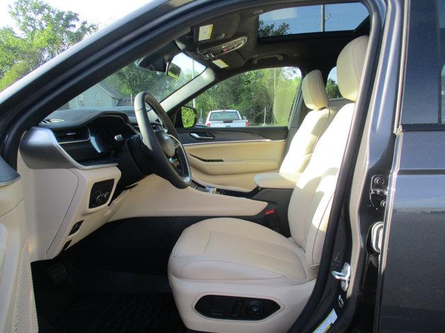 2025 Jeep Grand Cherokee L Limited 4x4