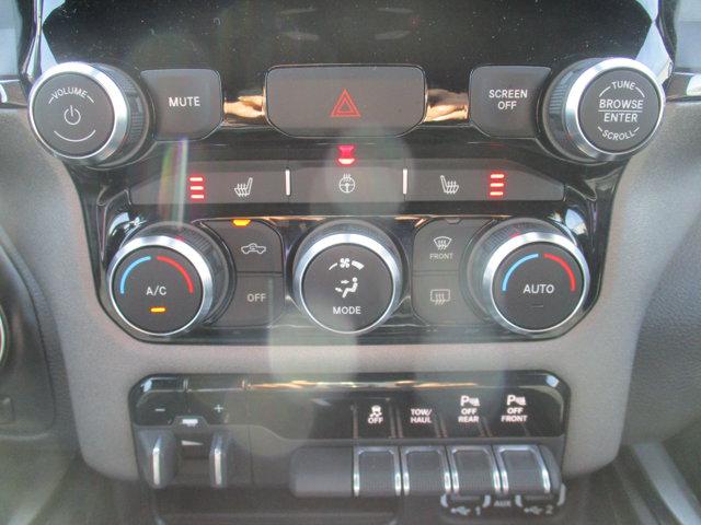 2021 Ram 1500 Big Horn Crew Cab 4x4 5'7" Box