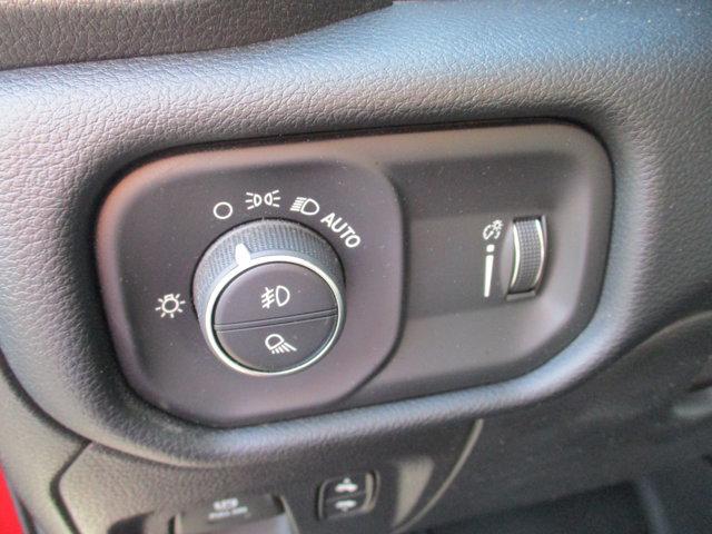 2021 Ram 1500 Big Horn Crew Cab 4x4 5'7" Box