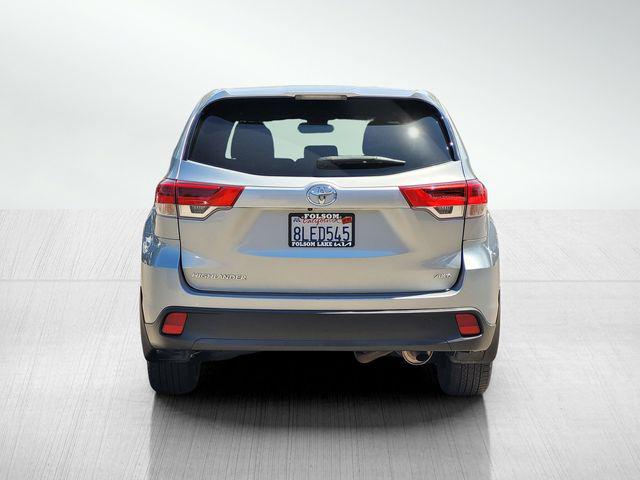 2019 Toyota Highlander LE