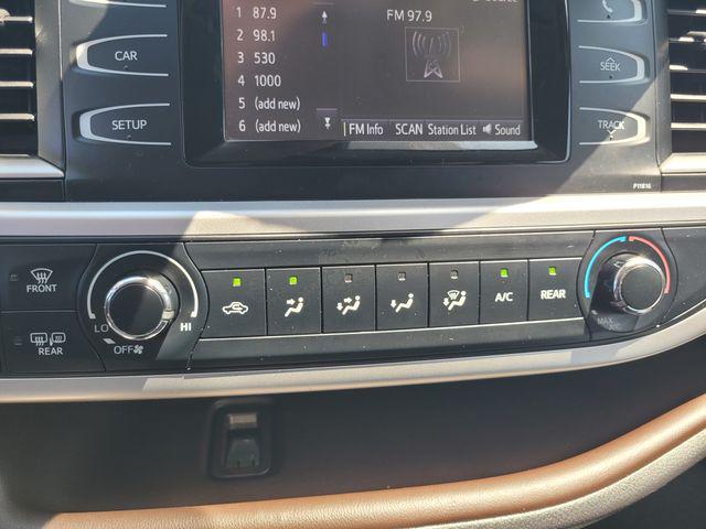 2019 Toyota Highlander LE