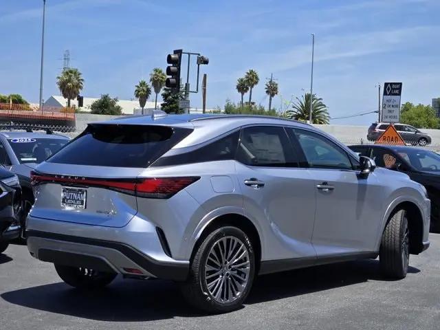 2026 Lexus RX 450h+ Luxury