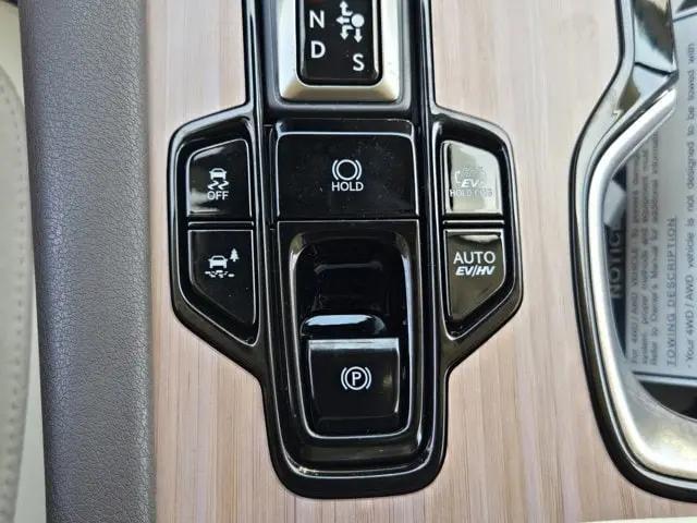 2026 Lexus RX 450h+ Luxury