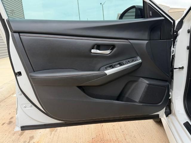 2024 Nissan Sentra SR Xtronic CVT