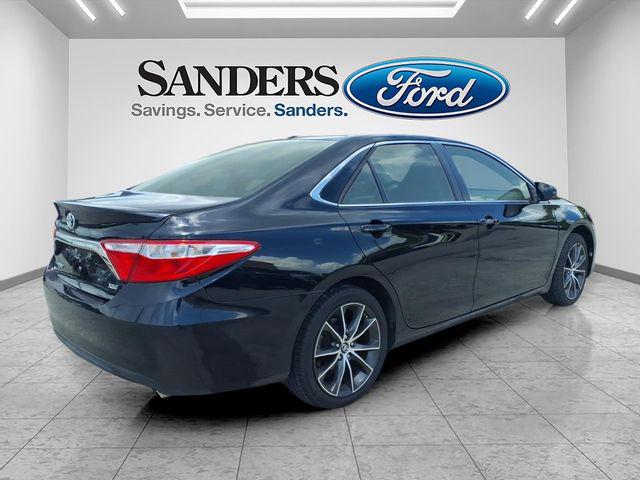 2016 Toyota Camry XSE