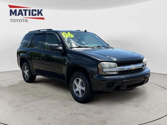 2006 Chevrolet TrailBlazer LS for sale in Macomb, MI