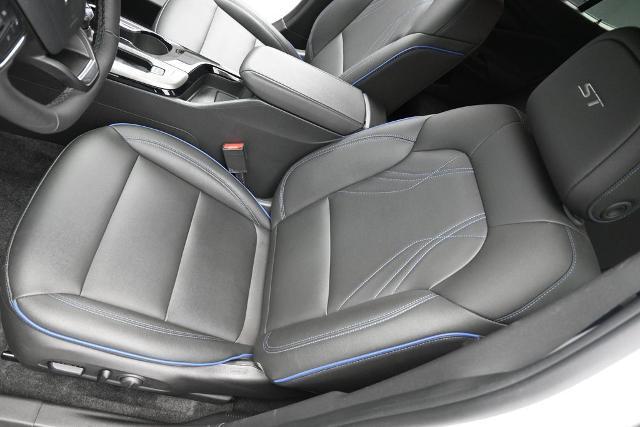 2024 Buick NV Sport Touring FWD