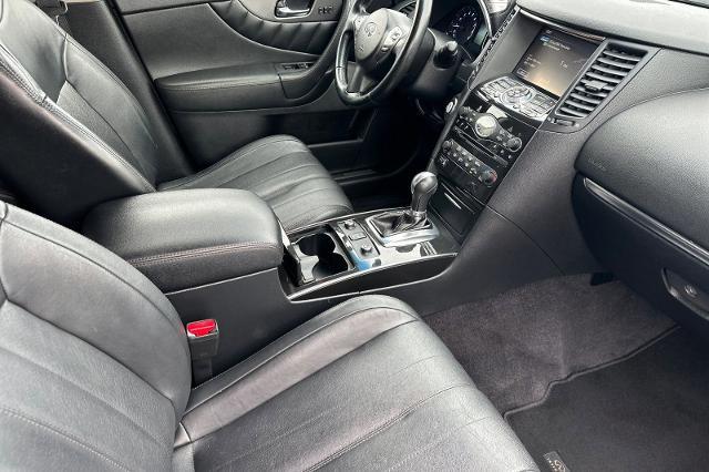 2016 INFINITI QX70 Base