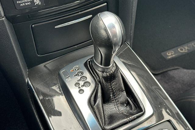 2016 INFINITI QX70 Base