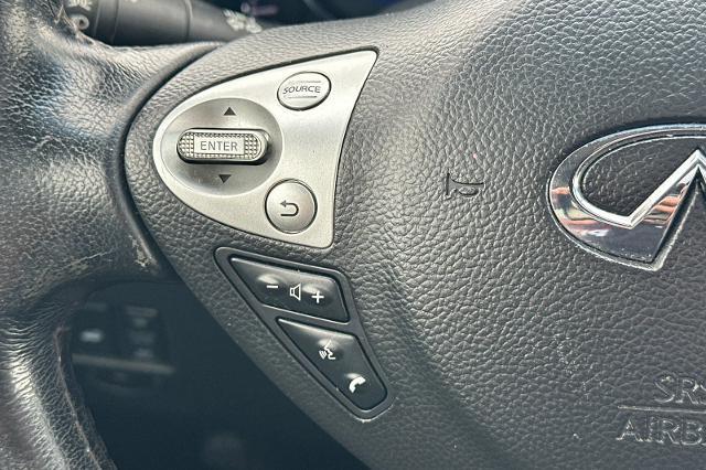 2016 INFINITI QX70 Base
