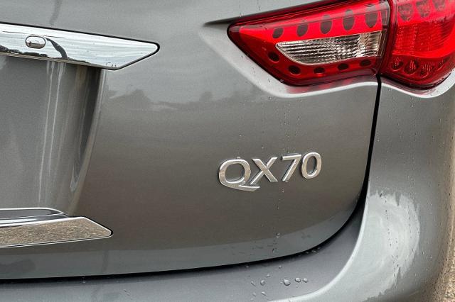 2016 INFINITI QX70 Base
