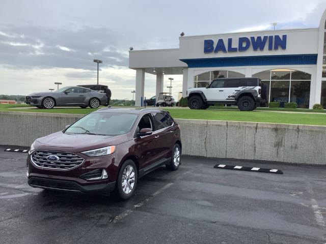 2022 Ford Edge Titanium