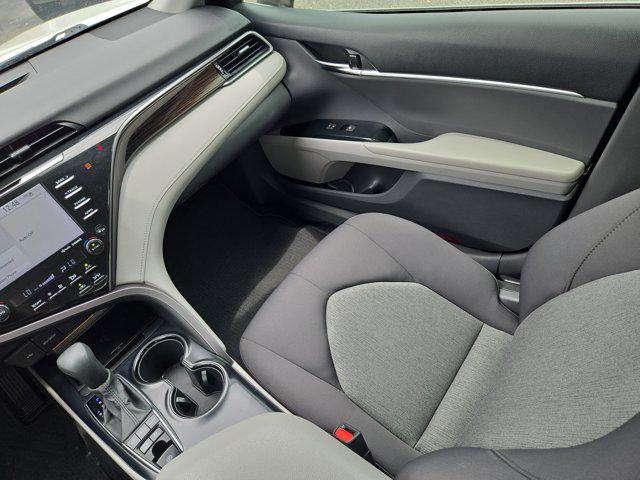 2020 Toyota Camry LE Hybrid