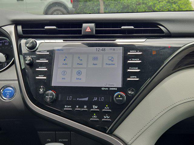 2020 Toyota Camry LE Hybrid