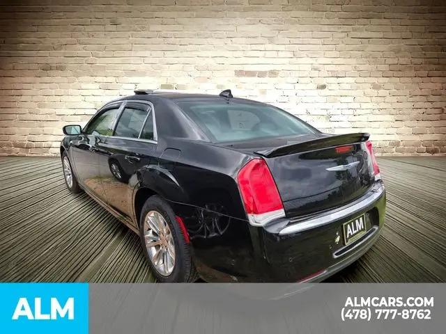 2021 Chrysler 300 Touring L