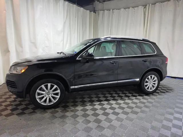2011 Volkswagen Touareg VR6 Sport