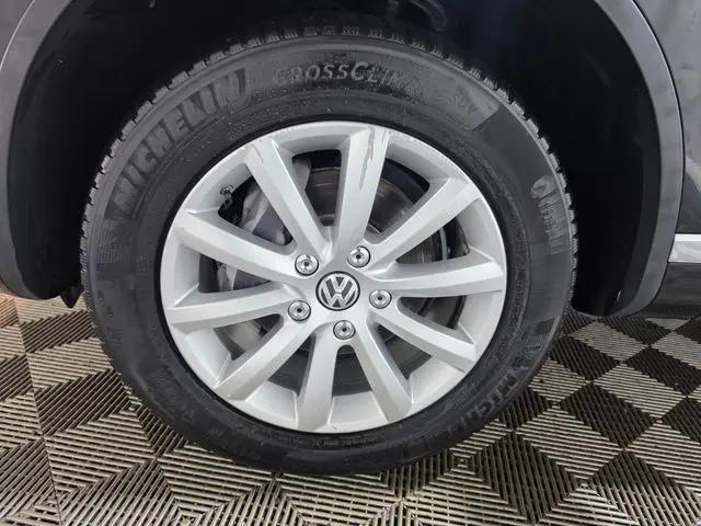 2011 Volkswagen Touareg VR6 Sport