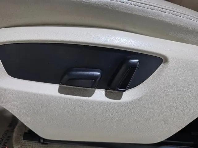 2011 Volkswagen Touareg VR6 Sport