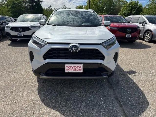 2024 Toyota RAV4 Hybrid SE