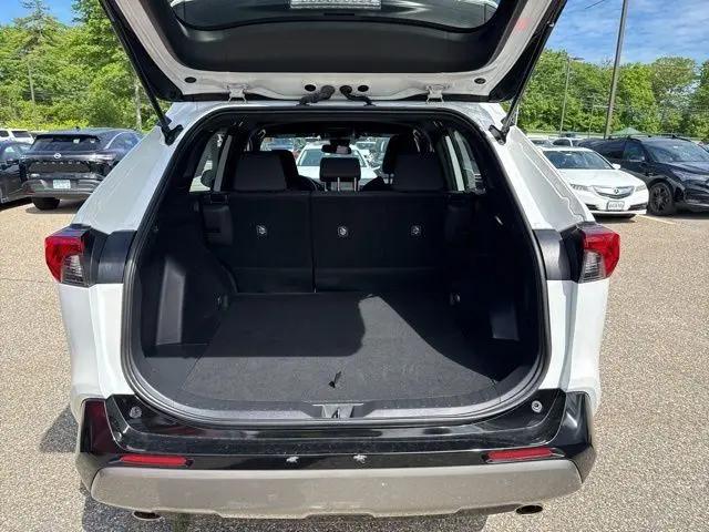 2024 Toyota RAV4 Hybrid SE