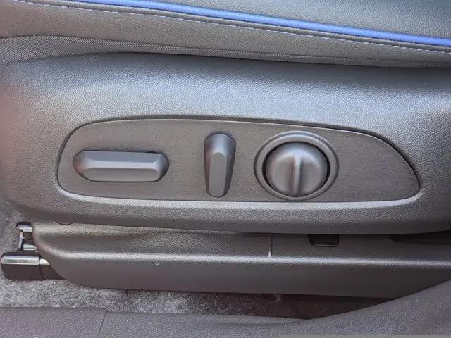 2026 Buick NV Sport Touring FWD