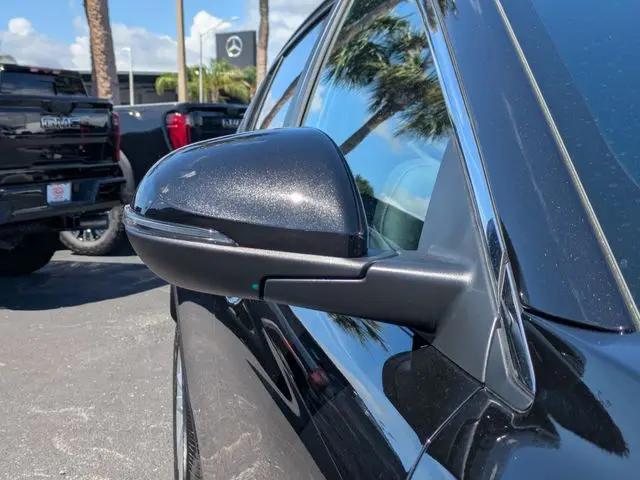 2026 Buick NV Preferred FWD