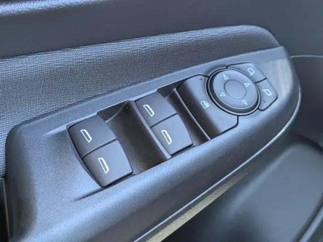 2026 Buick NV Preferred FWD