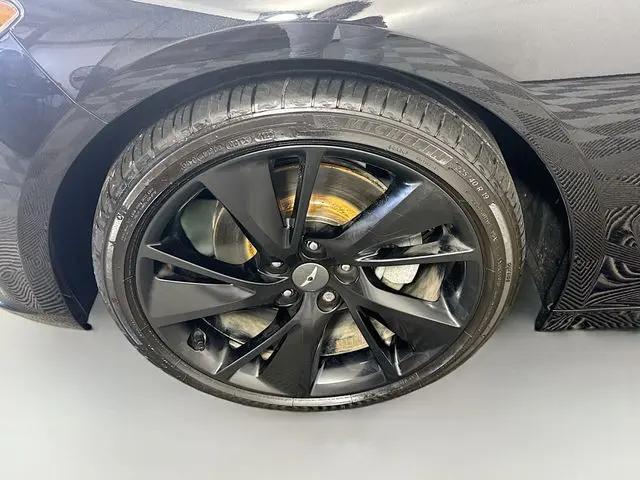 2023 Genesis G70 2.0T AWD