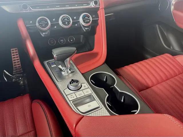 2023 Genesis G70 2.0T AWD