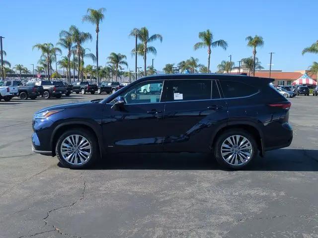 2026 Toyota Highlander Hybrid Platinum