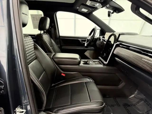 2025 GMC Sierra Max Range Denali
