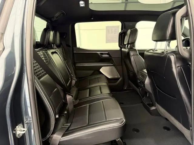 2025 GMC Sierra Max Range Denali