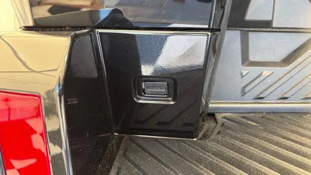 2026 GMC HUMMER EV 2X 4WD