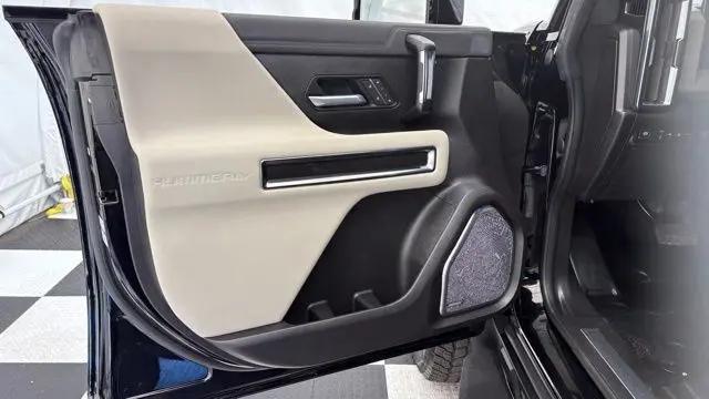 2026 GMC HUMMER EV 2X 4WD