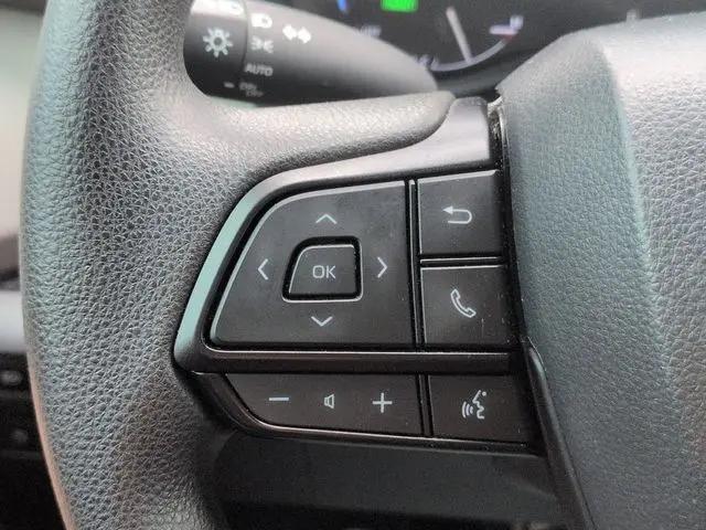 2024 Toyota Sienna LE