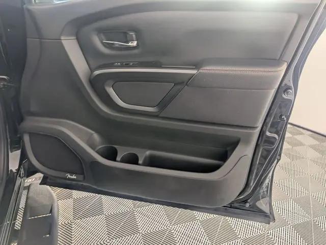 2024 Nissan Titan Crew Cab PRO-4X 4x4
