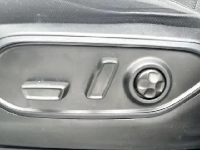 2024 Jeep Grand Cherokee Laredo X 4x4