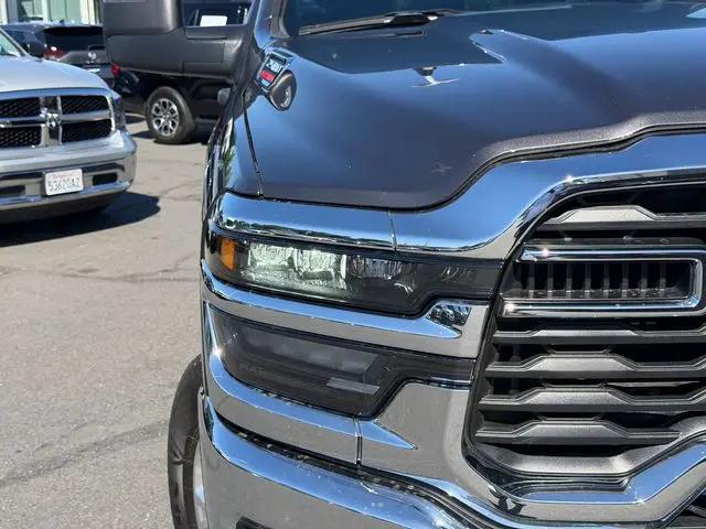 2025 Ram 2500 Big Horn Crew Cab 4x4 6'4" Box