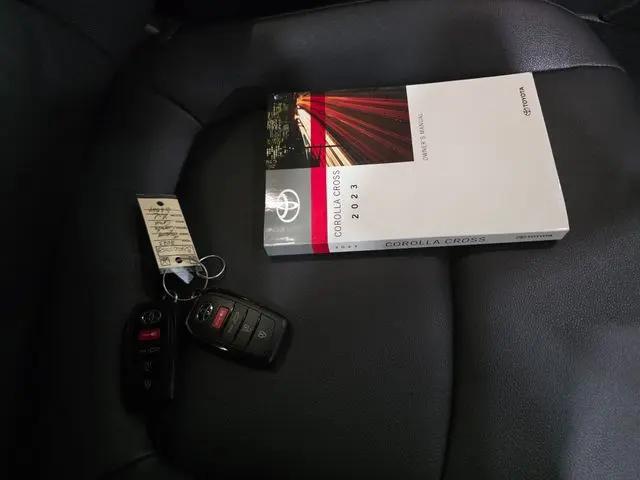 2023 Toyota Corolla Cross XLE