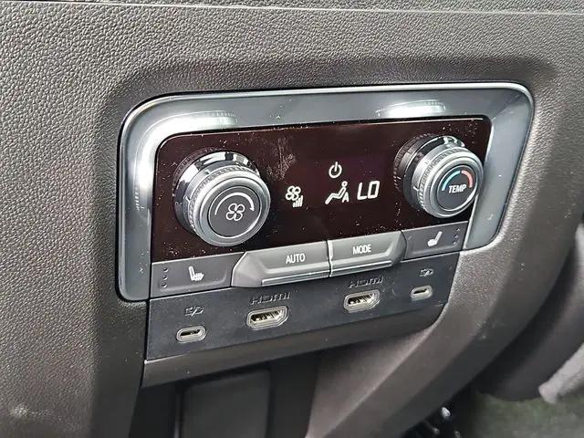2026 GMC Yukon XL 4WD AT4